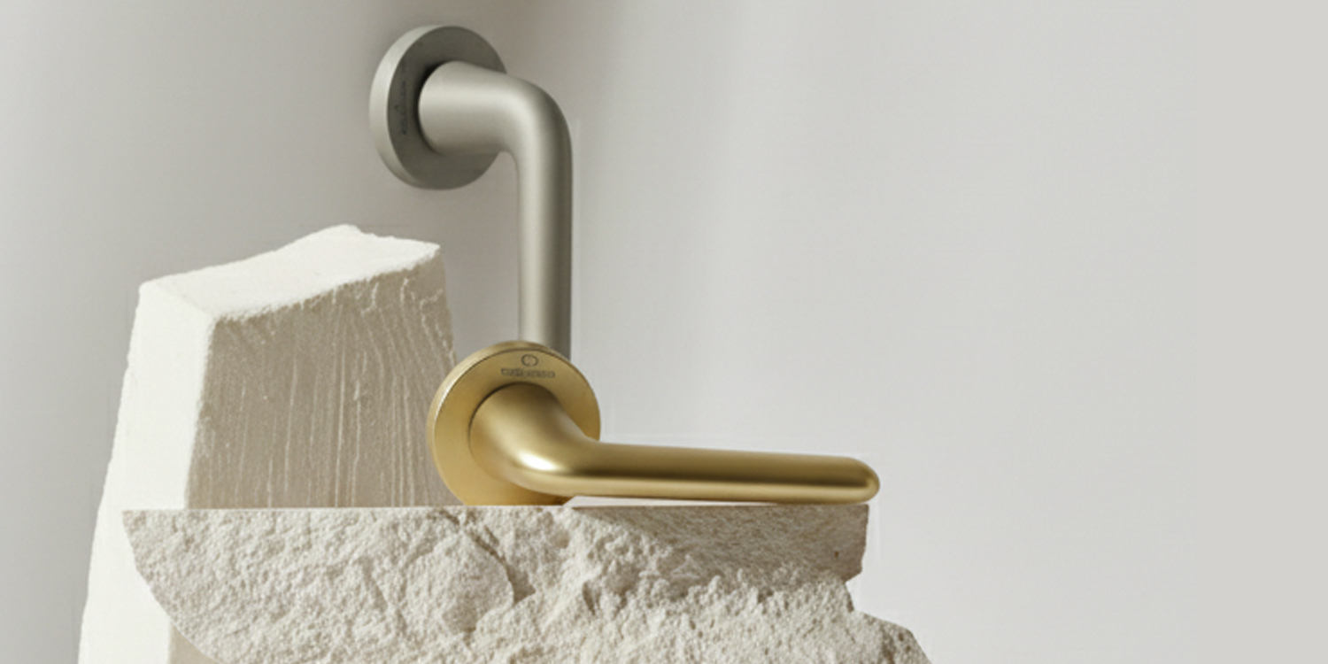Alberta door handle
